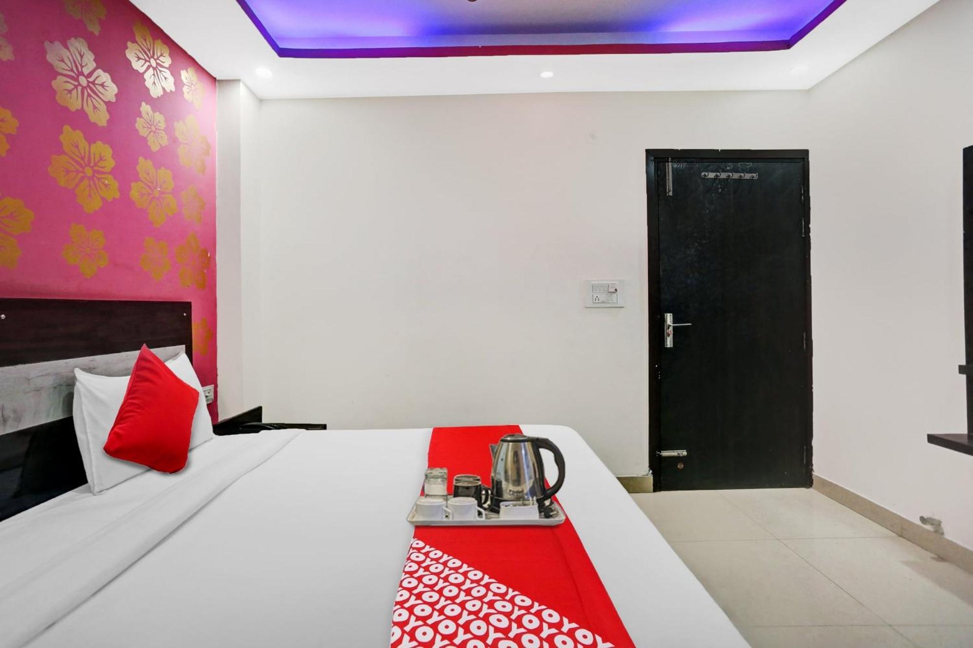 Hotel O Hotel Blue Orchid New Delhi Exterior photo